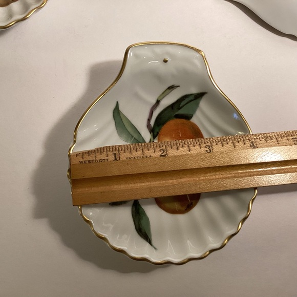 Set of 8 Royal Worcester shell shape serving dishes - Picture 8 of 9